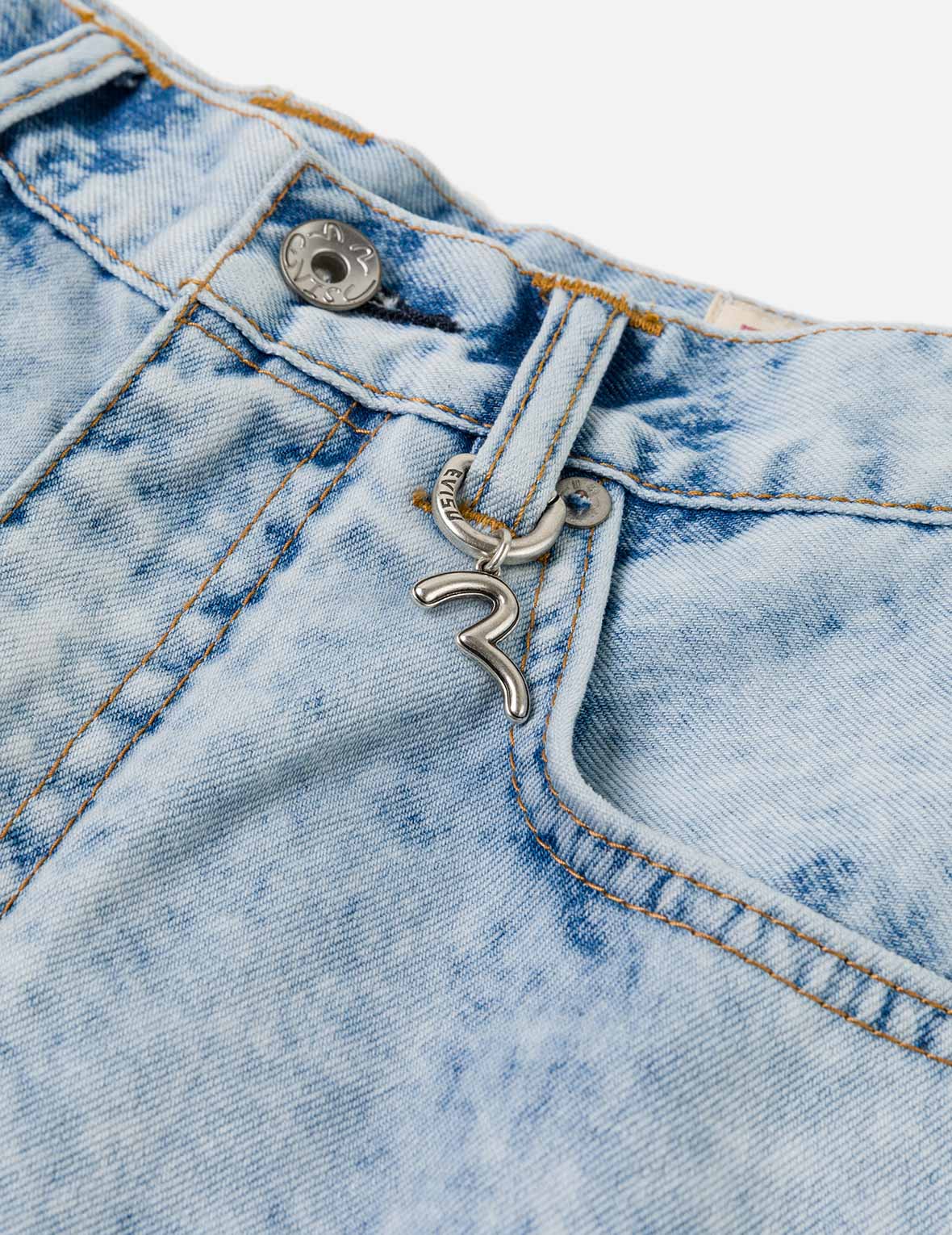 Seagull Cut-out Jeans