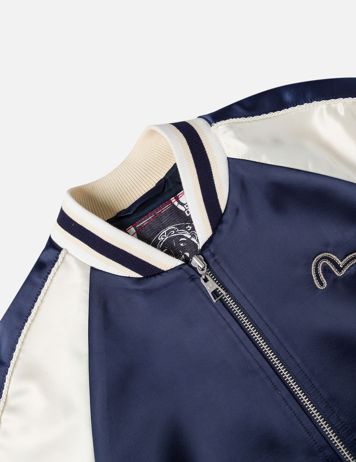 猫咪主题刺绣横须贺外套