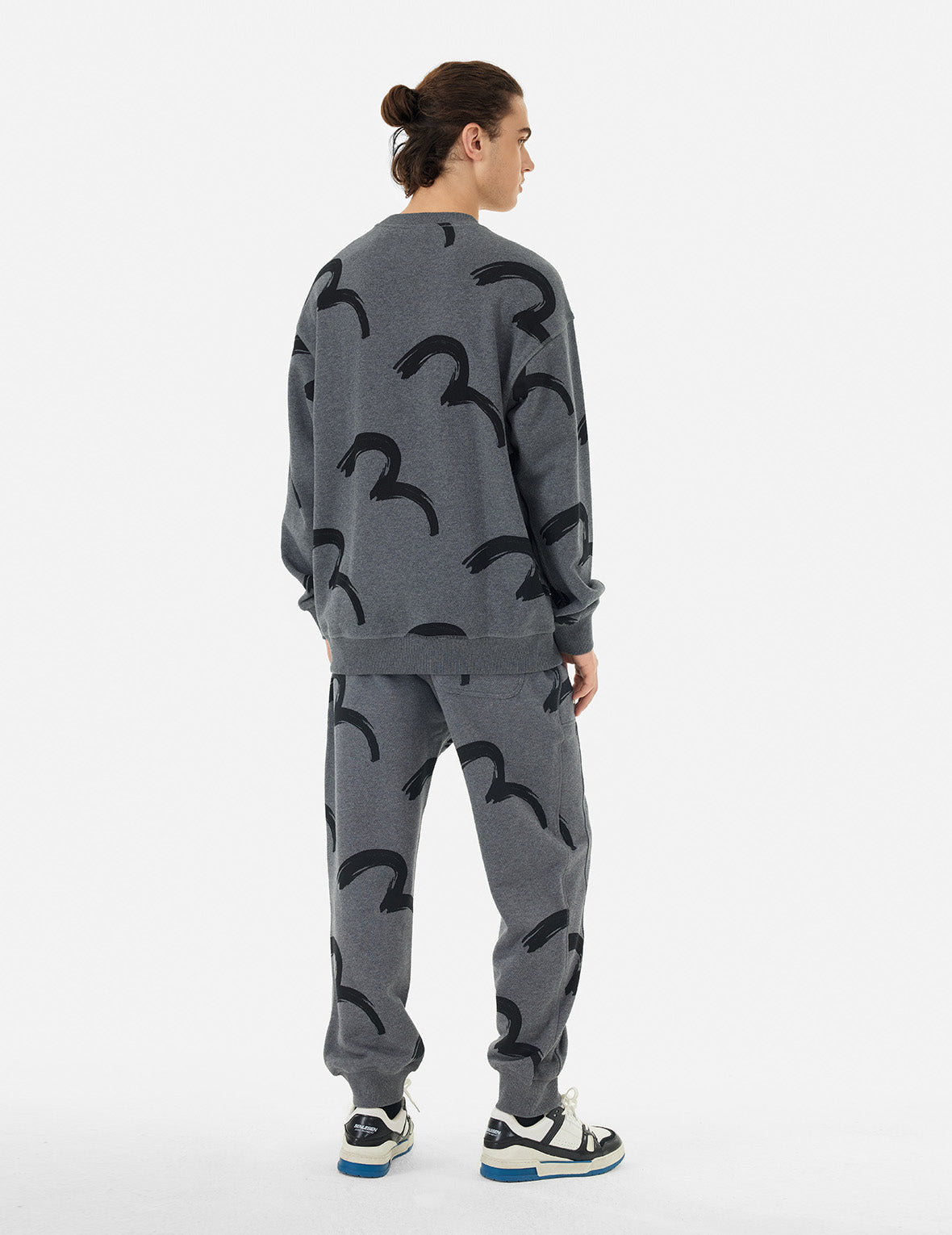 Allover Brushstroke Seagull and Logo Print Relax Fit Sweatshirt