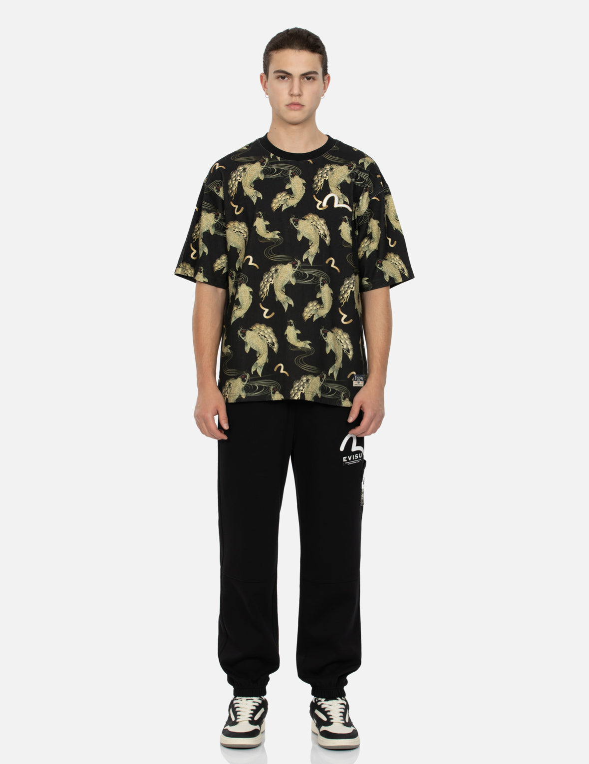 满地鲤鱼和海鸥印花宽版休闲T恤