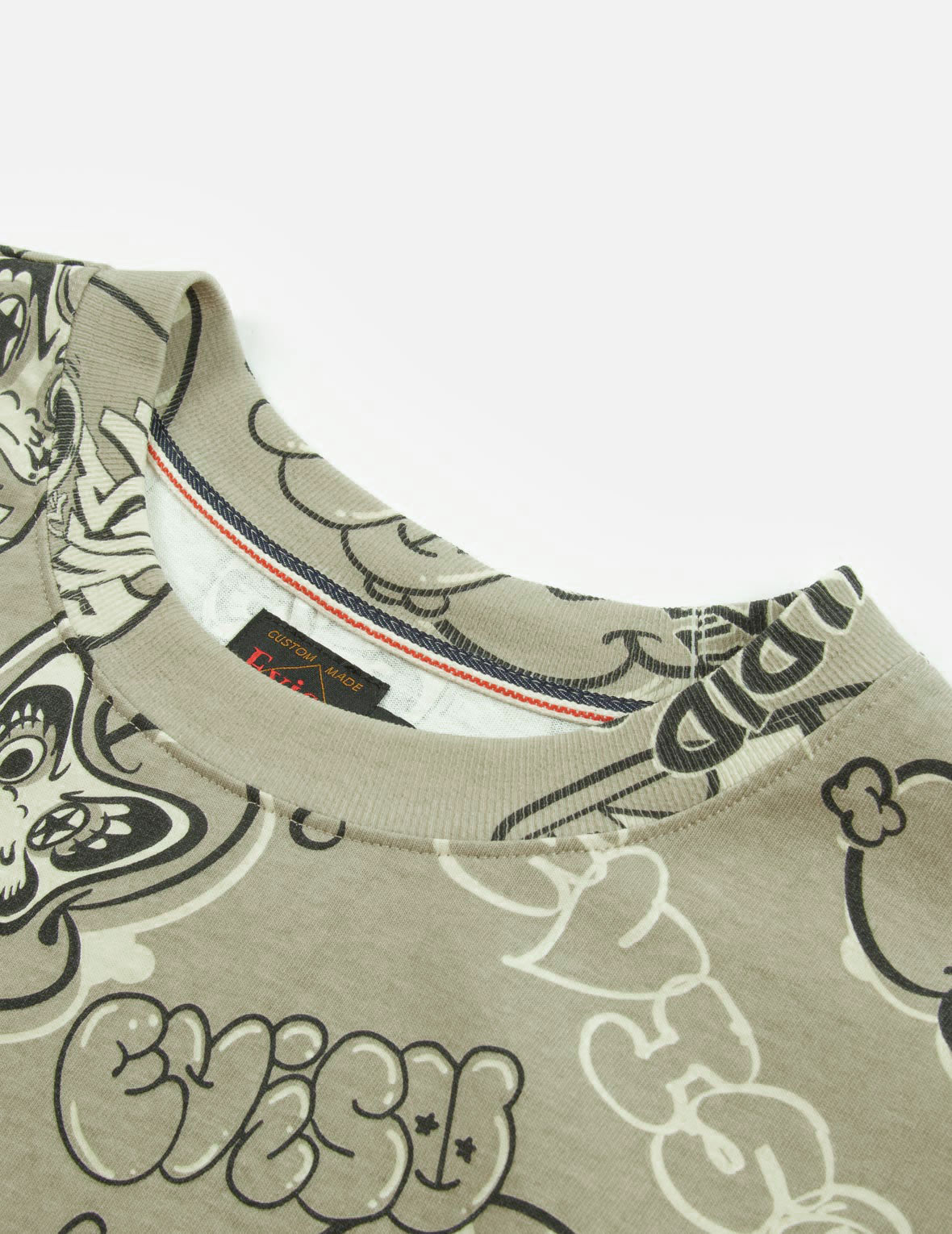 Allover Graffiti Daruma Print T-Shirt