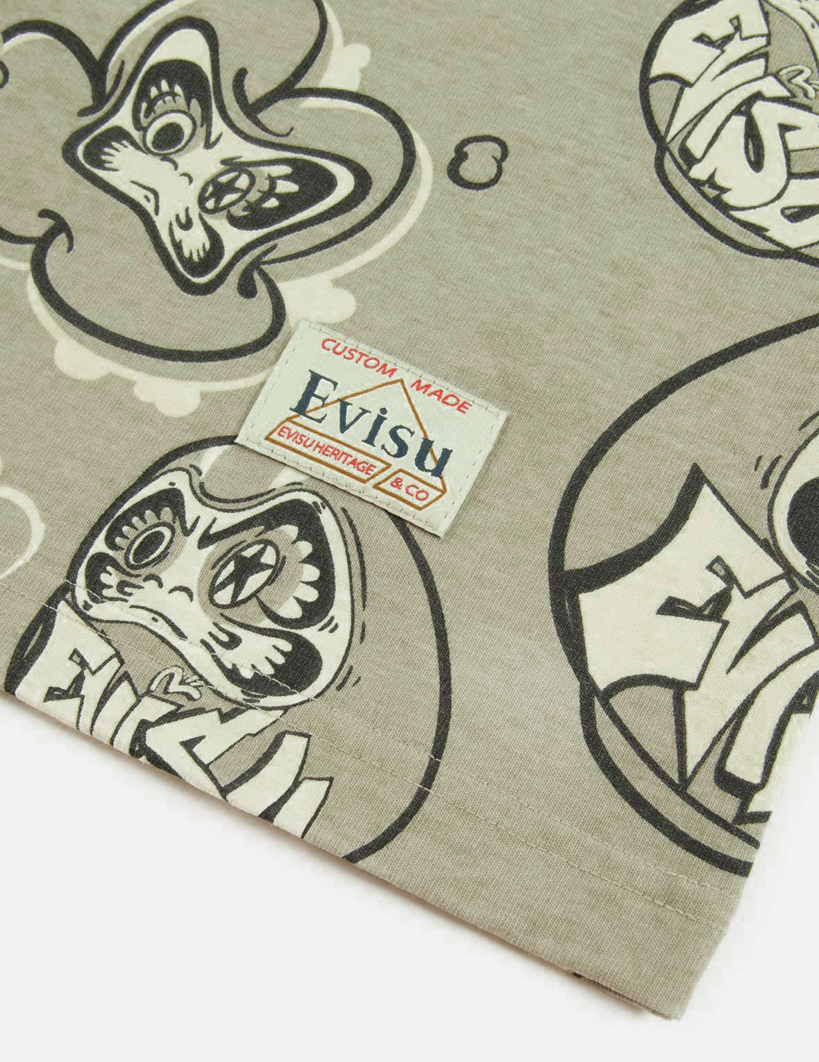 Allover Graffiti Daruma Print T-Shirt