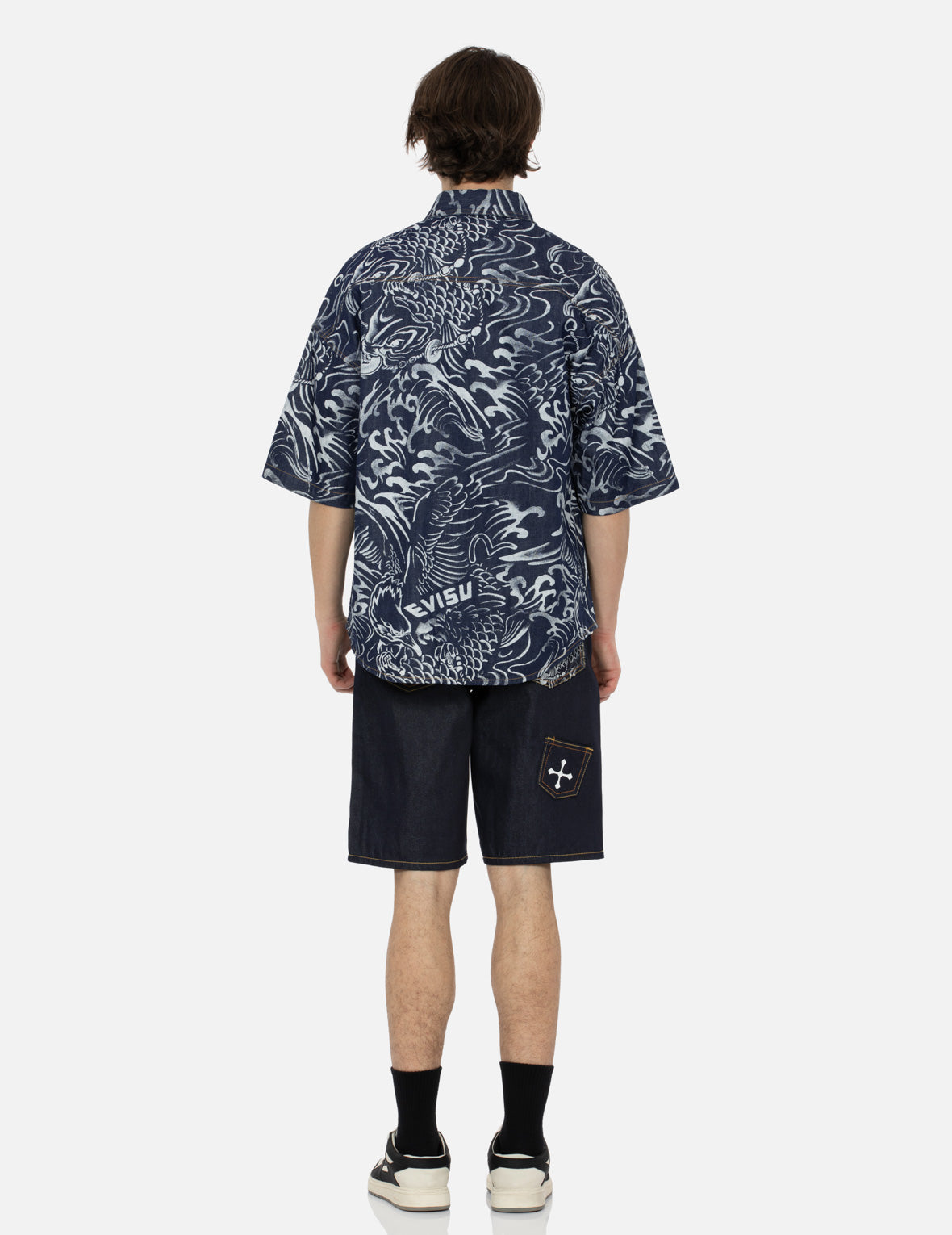 满地海鸥和鲤鱼拔染印花宽版牛仔衬衣